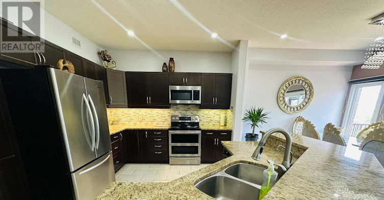87 Newcastle Drive W, Kitchener, ON, N2R 1W4 - 9