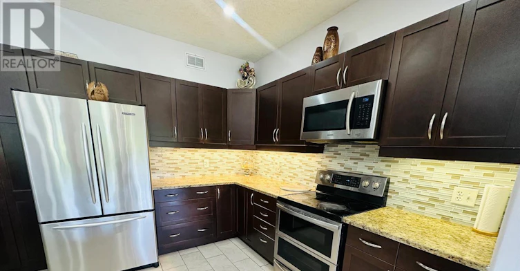 87 Newcastle Drive W, Kitchener, ON, N2R 1W4 - 8