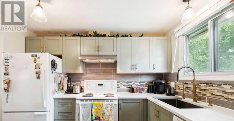 1248 Bethamy Lane, Ottawa, ON, K1J 8P4 - 11