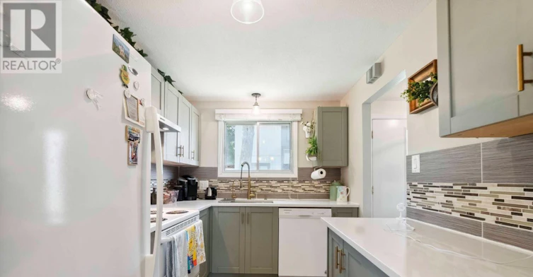 1248 Bethamy Lane, Ottawa, ON, K1J 8P4 - 9