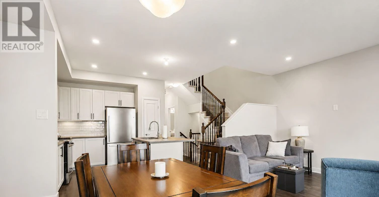538 Prominence Way, Ottawa, ON, K4A 5L2 - 3