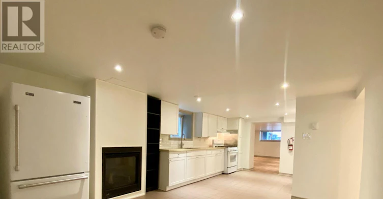 5-209 Madison Avenue, Toronto, ON, M5R 2S6 - 5