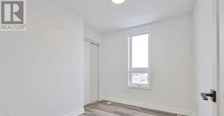 9 Vivian Road, Toronto, ON, M1M 0E4 - 10