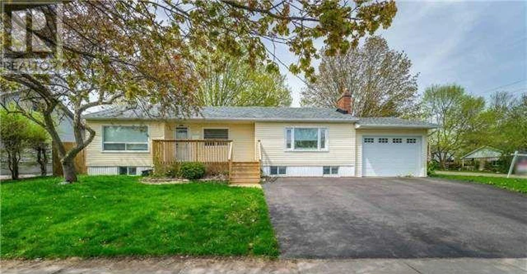 166 Newton Street, Newmarket, ON, L3Y 3K5