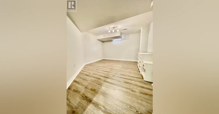 BSMT-3 Teseo Court, Richmond Hill, ON, L4B 3H9 - 12