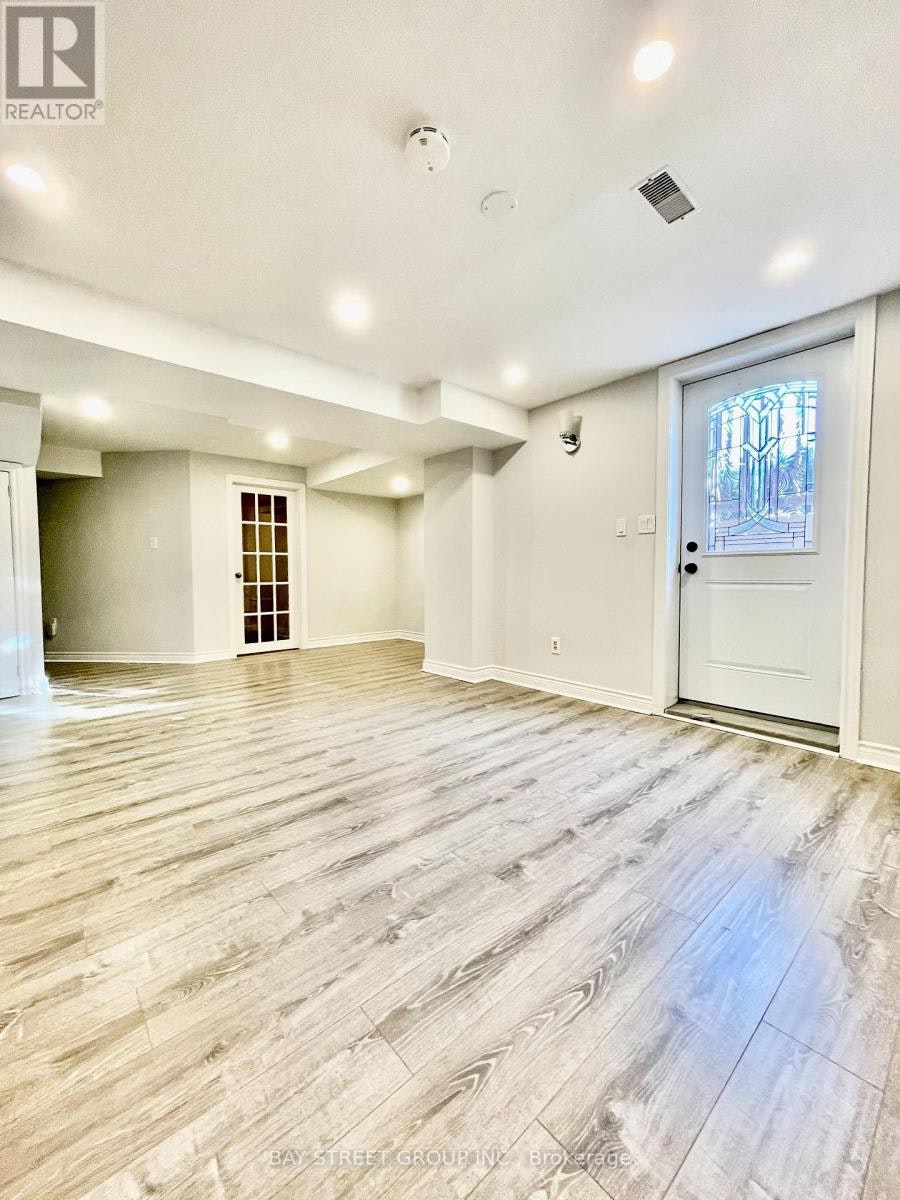 BSMT-3 Teseo Court, Richmond Hill, ON, L4B 3H9 - 11