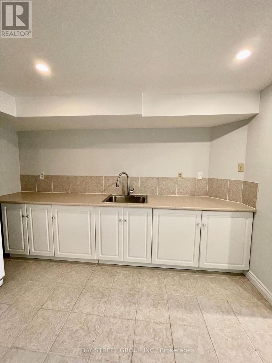 BSMT-3 Teseo Court, Richmond Hill, ON, L4B 3H9 - 5