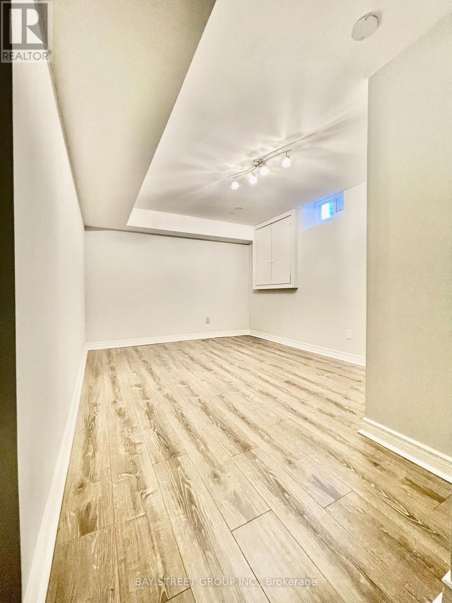BSMT-3 Teseo Court, Richmond Hill, ON, L4B 3H9 - 13