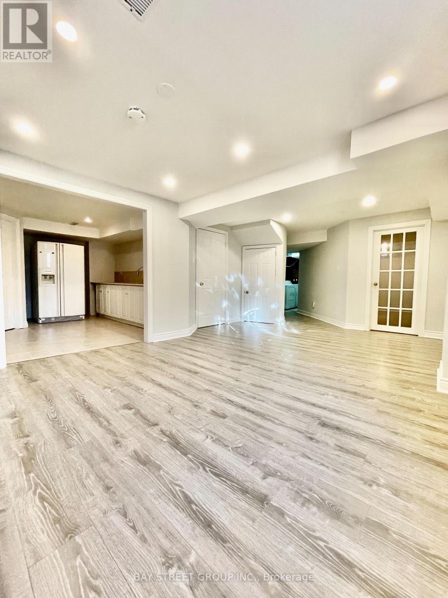 BSMT-3 Teseo Court, Richmond Hill, ON, L4B 3H9 - 2