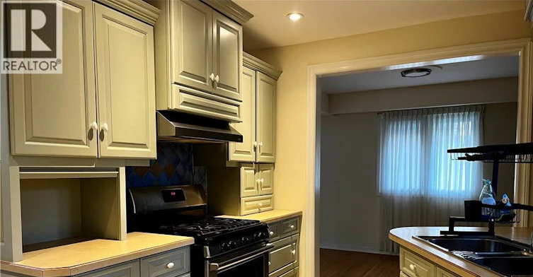 UPPER-694 Niagara Street, St. Catharines, ON, L2M 3R9 - 8