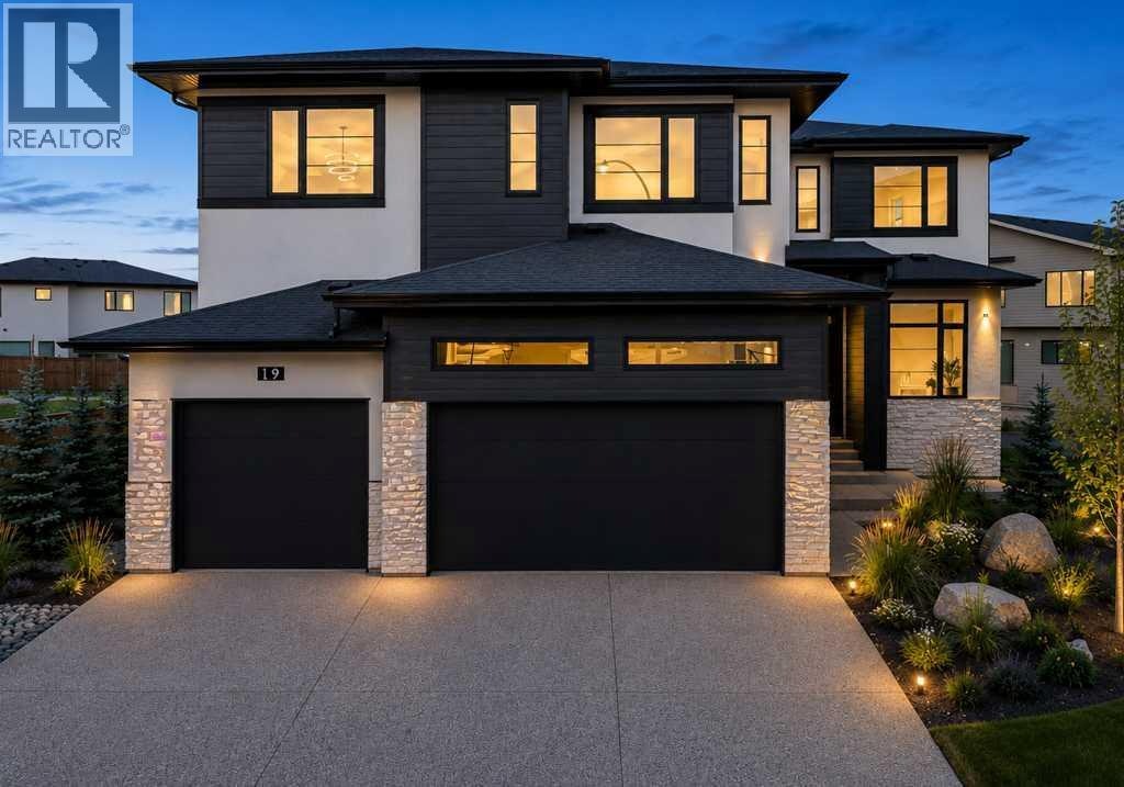 19 Rockcliff Court NW, Calgary, AB, T3G 0G6
