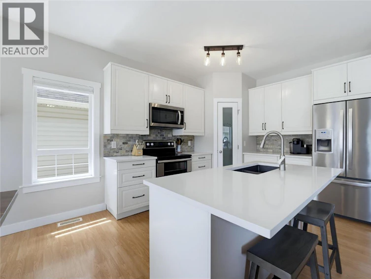 23-801 NE 20 Street, Salmon Arm, BC, V1E 2R7 - 28
