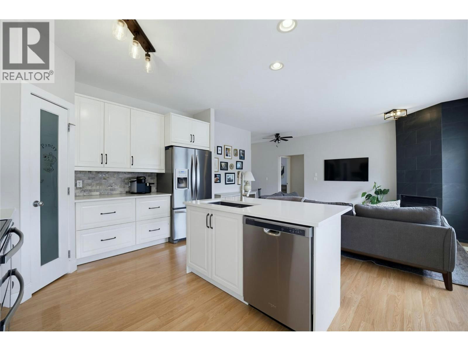 23-801 NE 20 Street, Salmon Arm, BC, V1E 2R7 - 26
