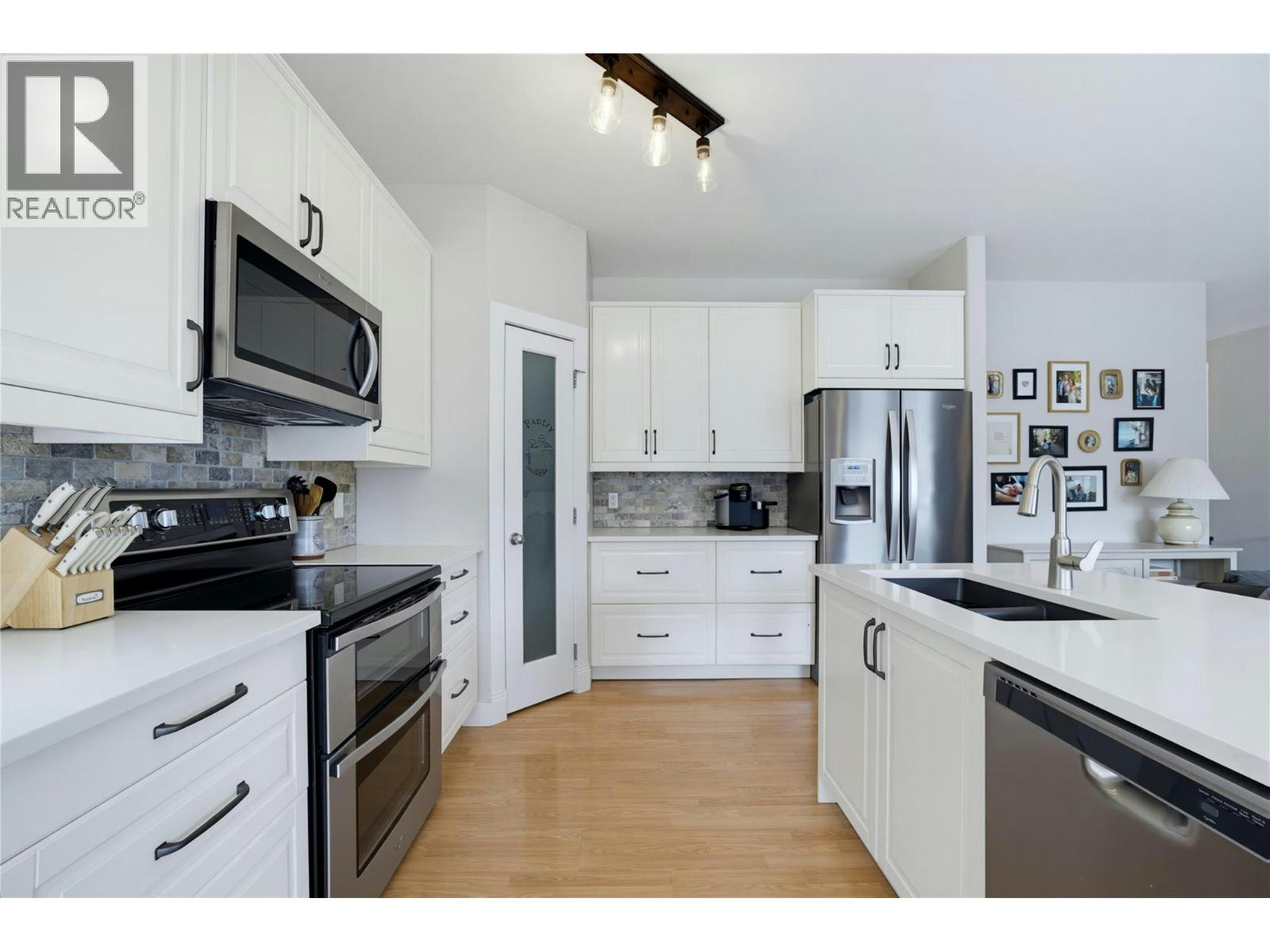 23-801 NE 20 Street, Salmon Arm, BC, V1E 2R7 - 27