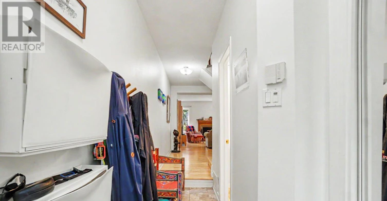 48 Dunbarton Court, Ottawa, ON, K1K 4L4 - 2
