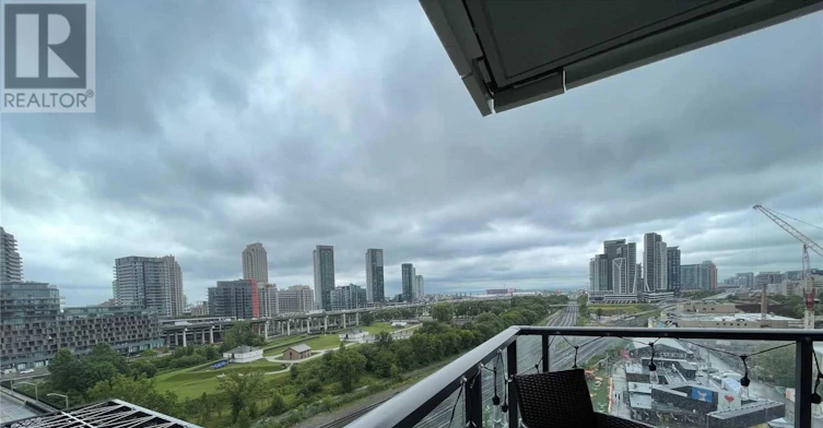 902W-27 Bathurst Street, Toronto, ON, M5V 2P1 - 18