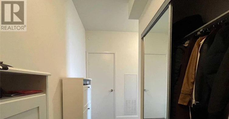 902W-27 Bathurst Street, Toronto, ON, M5V 2P1 - 4
