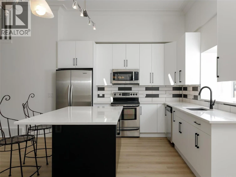 2929 Richter Street, Kelowna, BC, V1Y 2R8 - 7