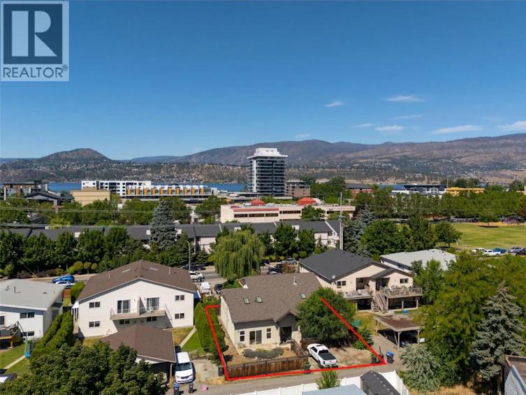 2929 Richter Street, Kelowna, BC, V1Y 2R8 - 29