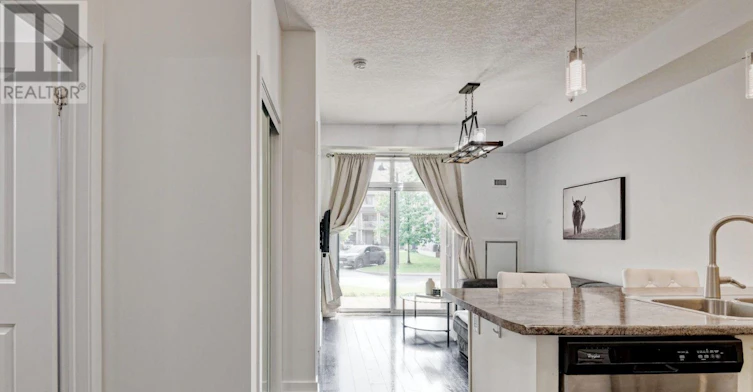 111-35 Southshore Crescent, Hamilton, ON, L8E 0J2 - 11