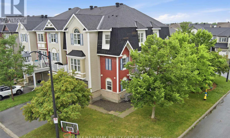 588 Foxlight Circle