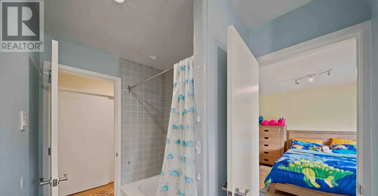 304 Roger Road, Ottawa, ON, K1H 5C4 - 24