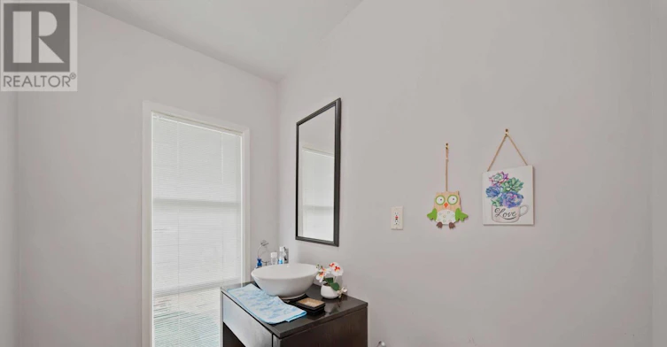 304 Roger Road, Ottawa, ON, K1H 5C4 - 31
