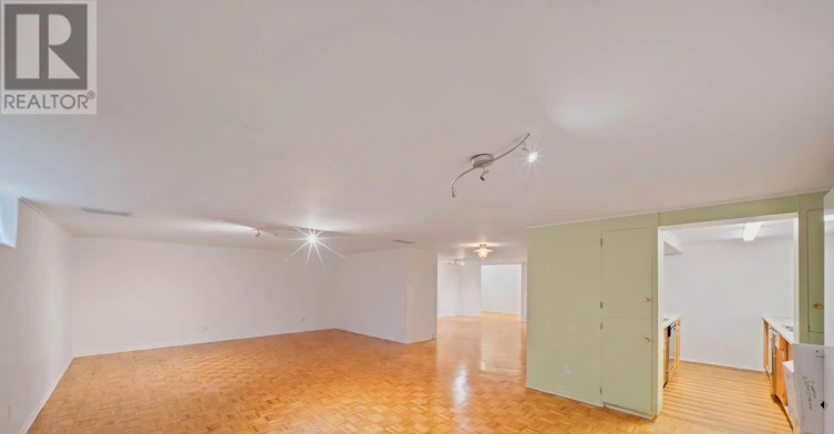 304 Roger Road, Ottawa, ON, K1H 5C4 - 36