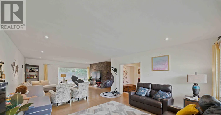 304 Roger Road, Ottawa, ON, K1H 5C4 - 7