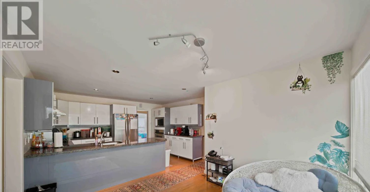 304 Roger Road, Ottawa, ON, K1H 5C4 - 14