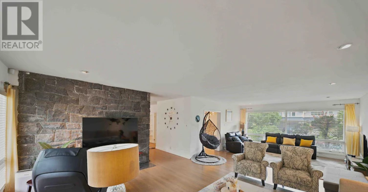 304 Roger Road, Ottawa, ON, K1H 5C4 - 9
