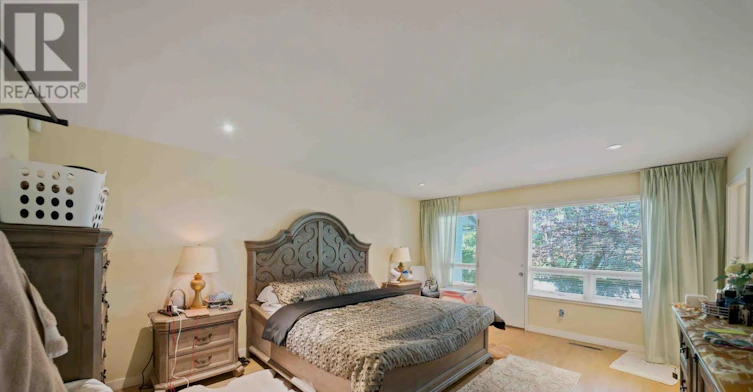 304 Roger Road, Ottawa, ON, K1H 5C4 - 17