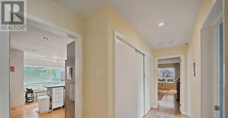 304 Roger Road, Ottawa, ON, K1H 5C4 - 11