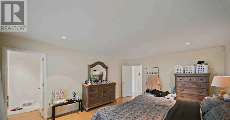 304 Roger Road, Ottawa, ON, K1H 5C4 - 18