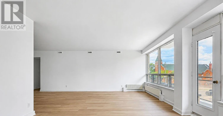 307-2500 Bathurst Street, Toronto, ON, M6B 2Y8 - 9