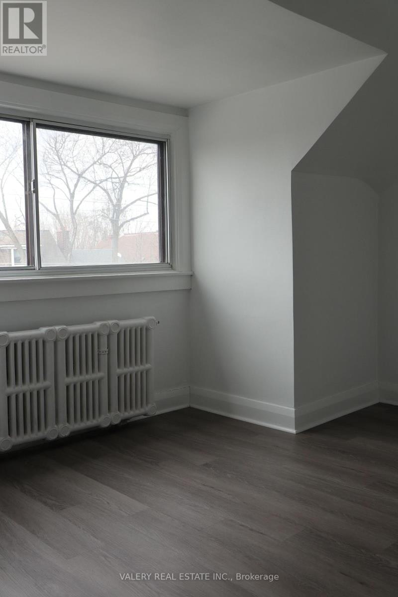 207 Oakwood Avenue, Toronto, ON, M6E 2V3 - 30