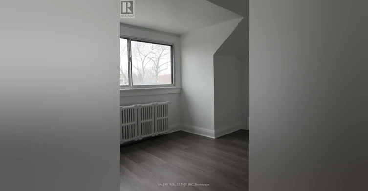 207 Oakwood Avenue, Toronto, ON, M6E 2V3 - 30