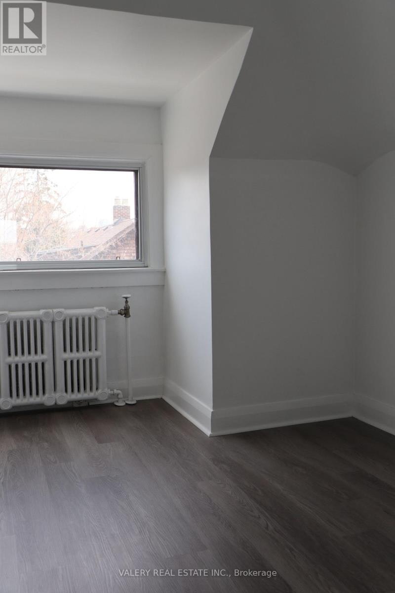 207 Oakwood Avenue, Toronto, ON, M6E 2V3 - 33