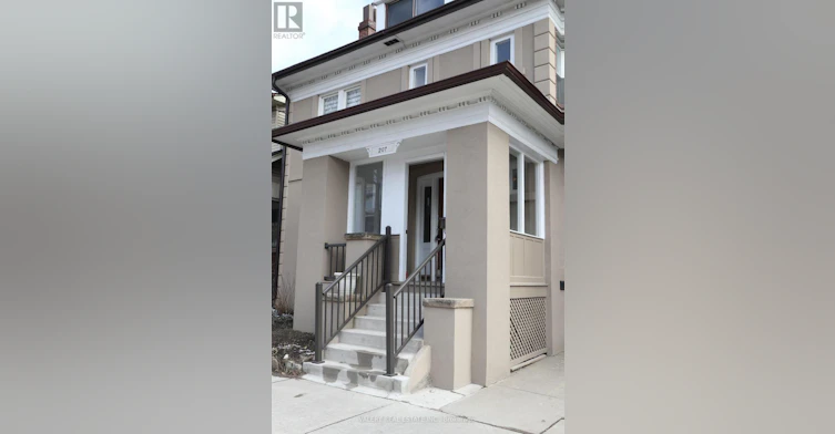 207 Oakwood Avenue, Toronto, ON, M6E 2V3 - 3