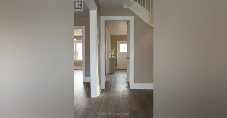 207 Oakwood Avenue, Toronto, ON, M6E 2V3 - 17