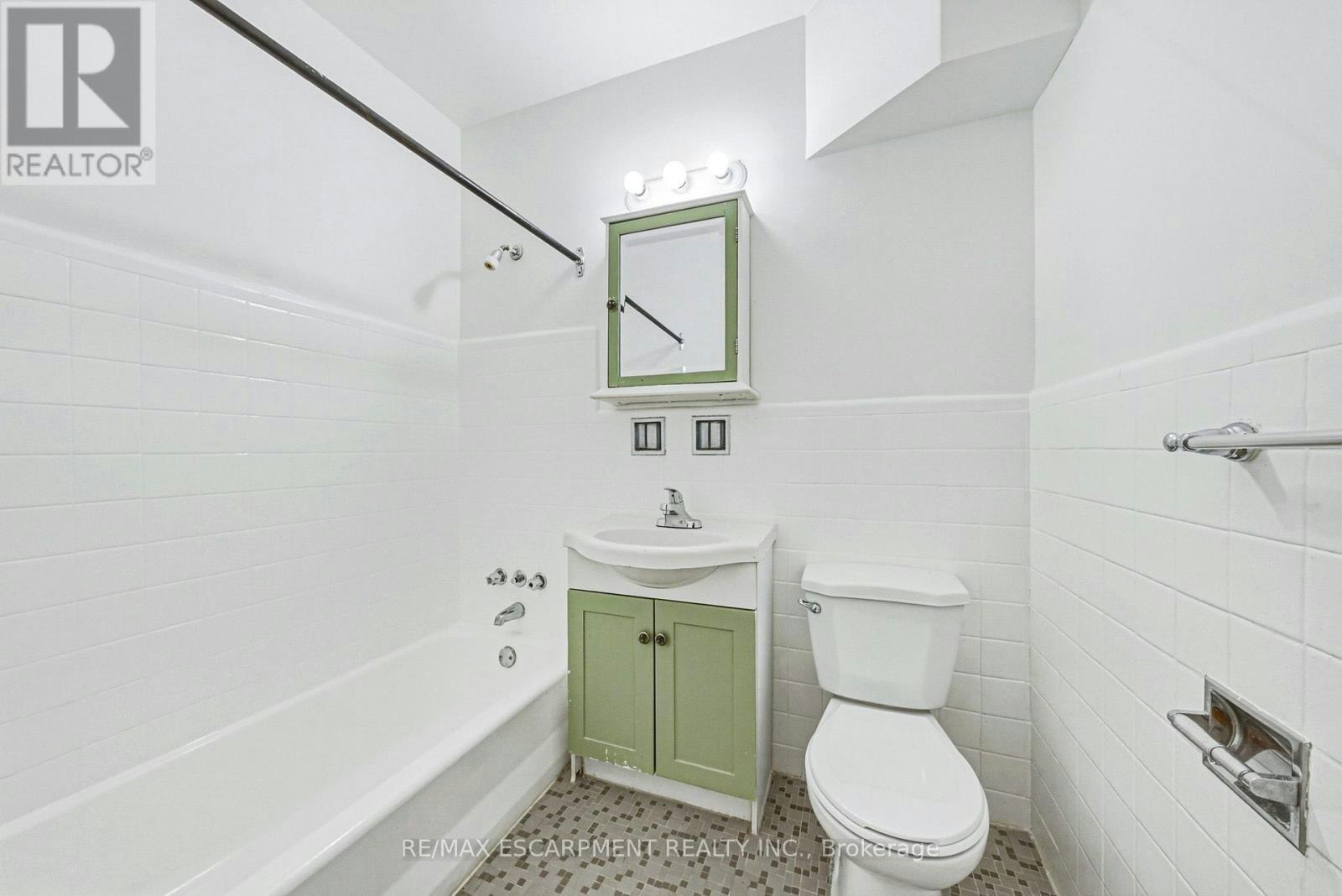 107 325a James Street S, Hamilton, ON, L8P 3B7 - 9