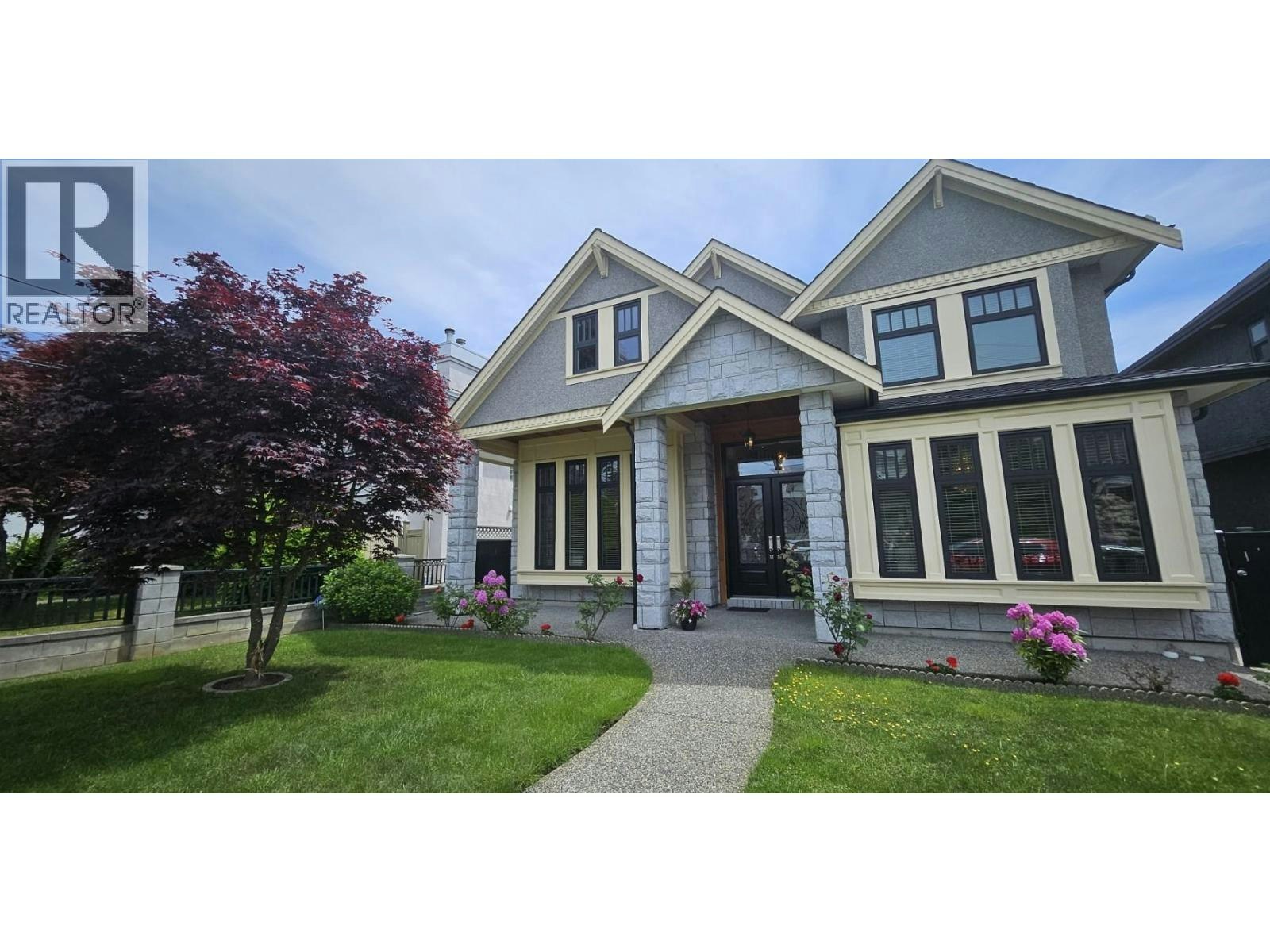 1010 Edinburgh Street, New Westminster, BC, V3M 2V5
