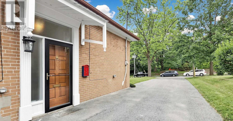 49 Bayview Parkway, Newmarket, ON, L3Y 3W2 - 5
