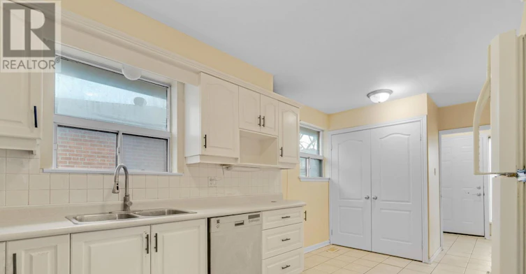 UPPER-40 Bellbury Crescent, Toronto, ON, M2J 2J8 - 10
