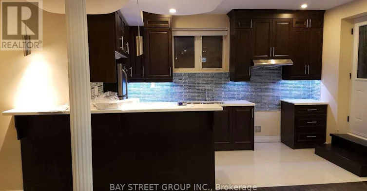 209 Kentland Street, Markham, ON, L6E 2E2 - 2
