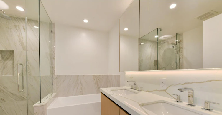 1105-1475 Foster Street, Surrey, BC, V4B 3W7 - 11