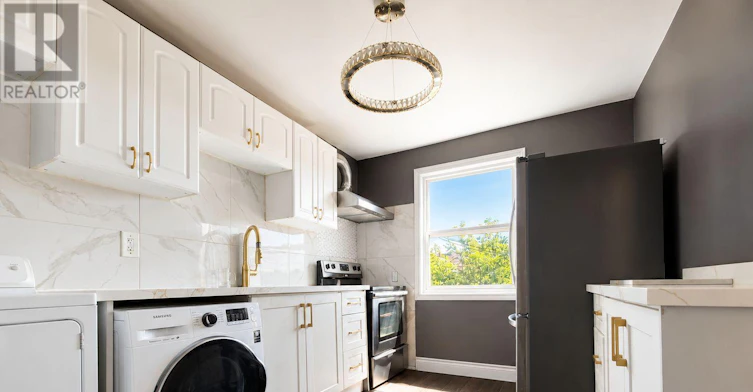 728 Weston Road, Toronto, ON, M6N 3R5