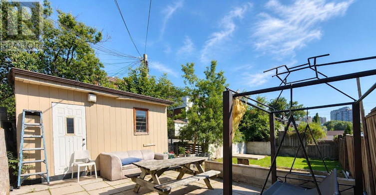 728 Weston Road, Toronto, ON, M6N 3R5 - 16