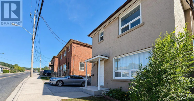 728 Weston Road, Toronto, ON, M6N 3R5 - 18