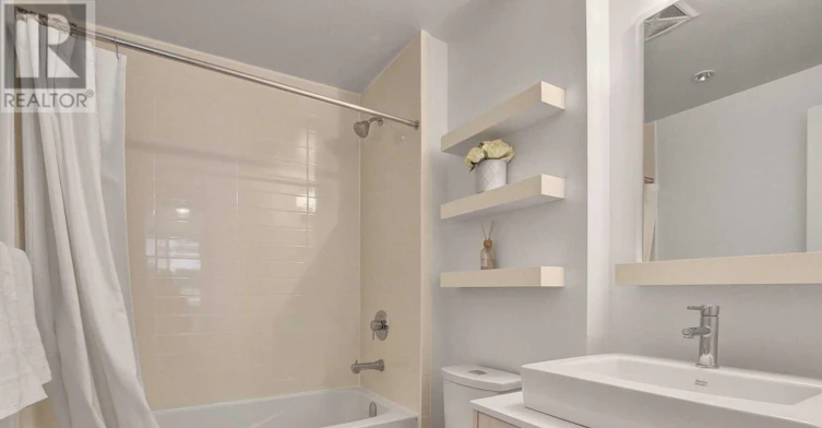 608 SE-9199 Yonge Street, Richmond Hill, ON, L4C 1H7 - 4